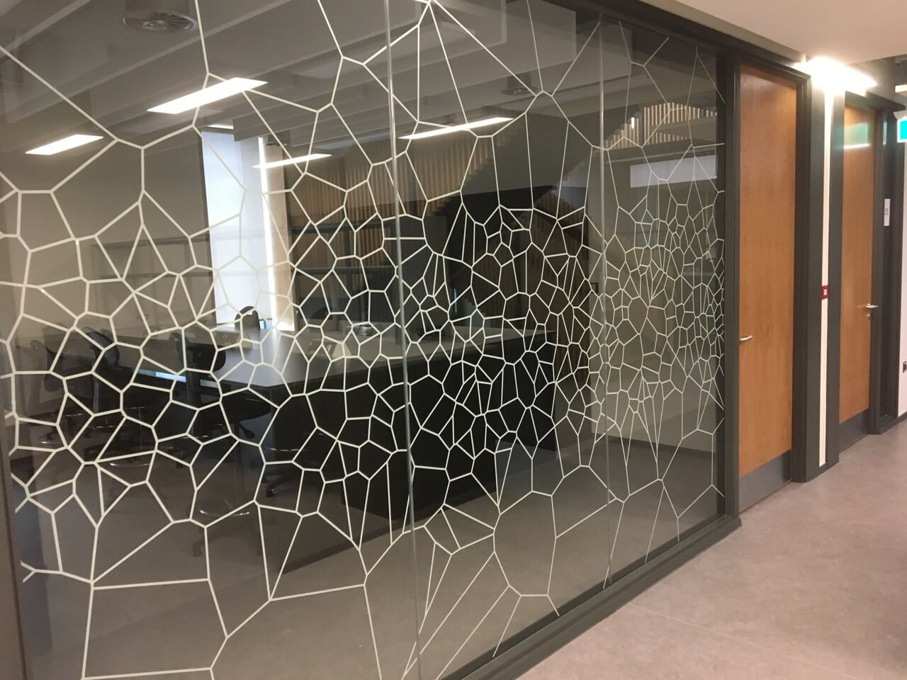 Voronoi Optically Clear Graphics for glass partitions